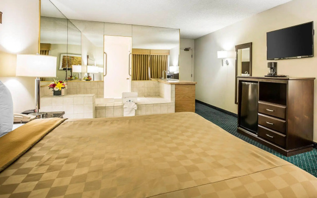 California Inn and Suites Bakersfield