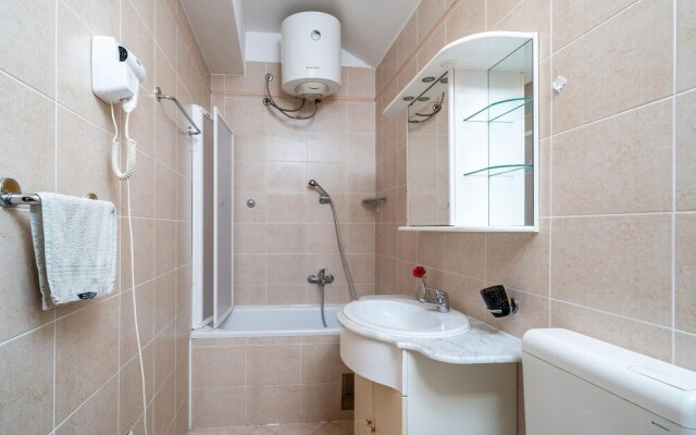 Awesome Apartment in Dubrovnik With Wifi and 2 Bedrooms