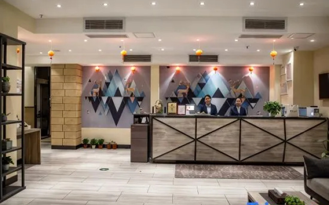 Iron Ox Hotel (Iron Ox Square Store)