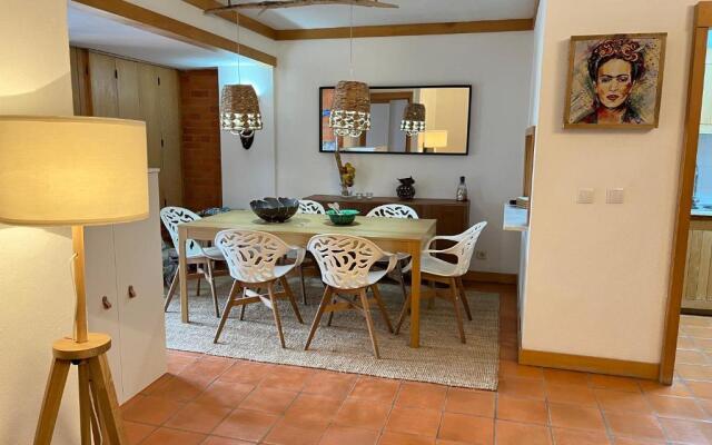 California Beach Apartment by Trip2Portugal