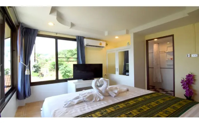 Phuket Lilla House