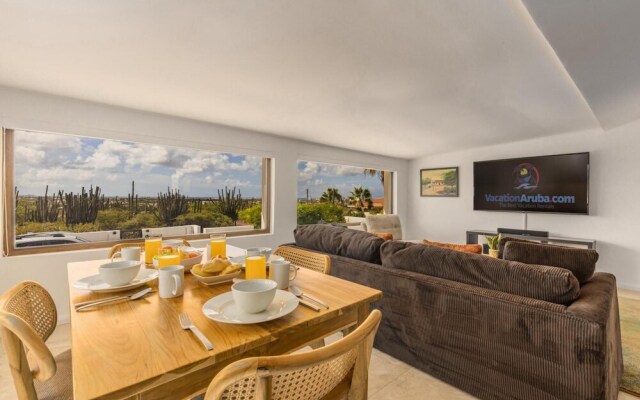 Breathtaking Views 2br3ba Private Pool Large Space