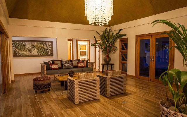 Vida Homes Condo Resort