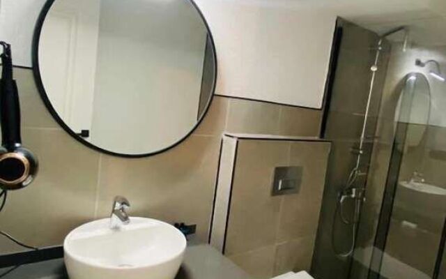 Otel Arin