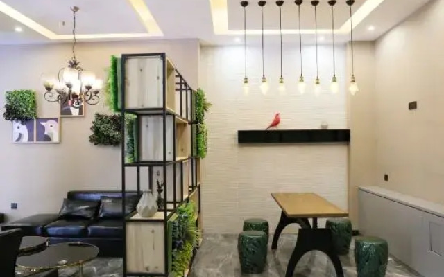Homeinn Hotel (Bijie Passenger East Station)