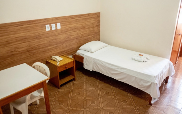 Hotel Almanara