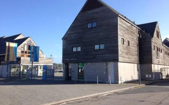 Tidemill House Apartment