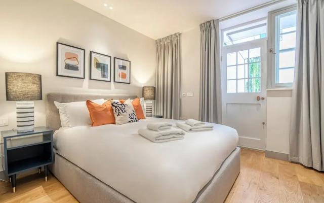 Luxury flats near Big Ben and London Eye
