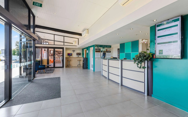 Quality Hotel Lincoln Green