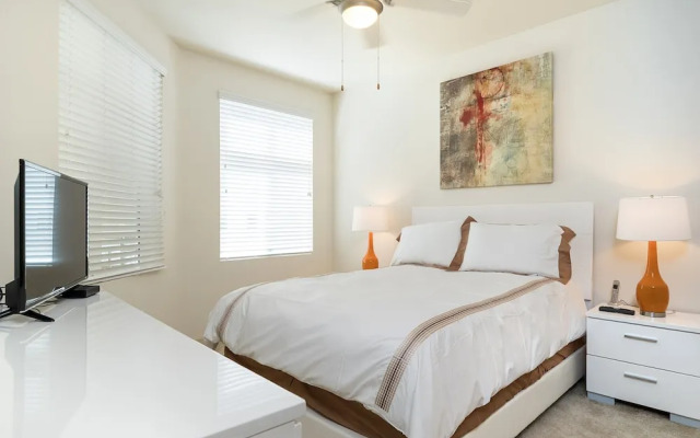 Global Luxury Suites Foster City