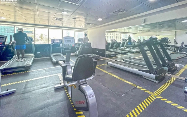 Swanky 1 BR Apt Marina Pinnacle