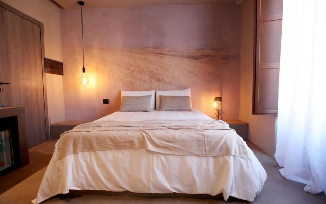 Casa Nostra Luxury Suites