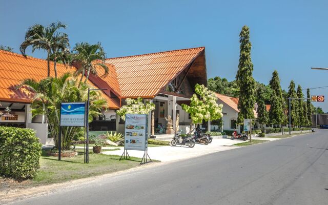 Naiharn Beach Resort