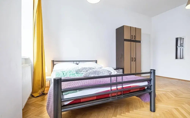 Cozy Room Near U6 Dresdner Subway Line
