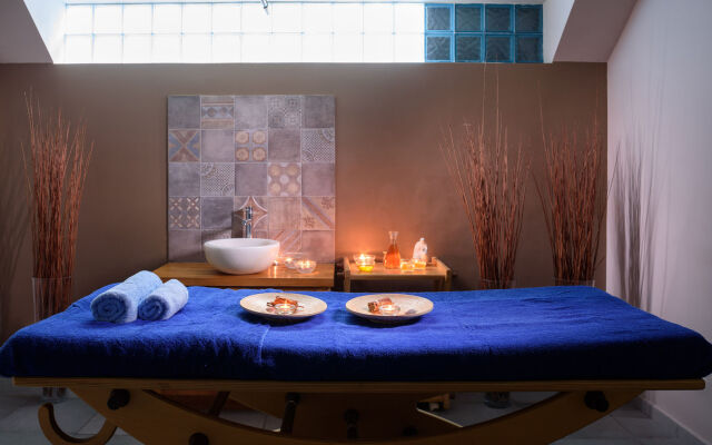 Afroditi Venus Beach Hotel & Spa
