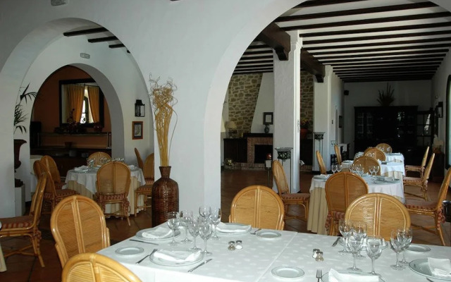Hostal Doña Lola Marina