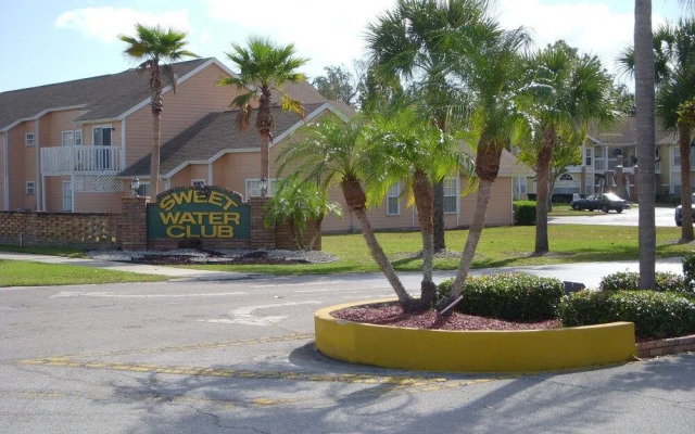 Florida Deluxe Villas, Condos, & Homes