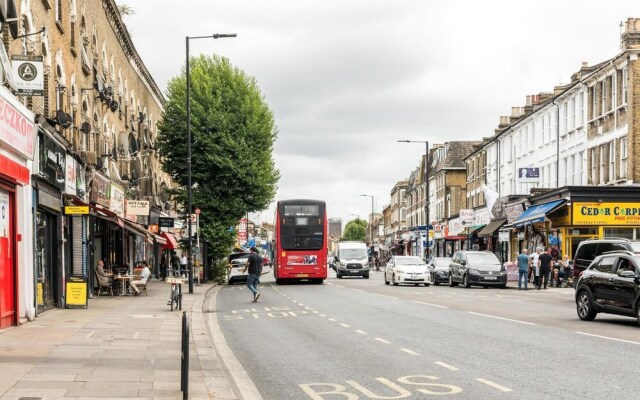 Stylish 3BD Family Home In Shepherd Bush