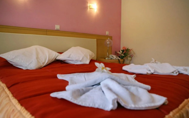 Theofilos Classic Hotel