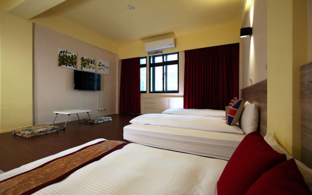 Corner House - Hostel