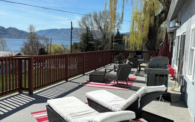 Peachland Beach Resort