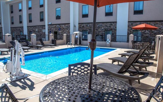 Hampton Inn Hartwell