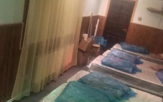 Hostel on Dorozhniy 1/1