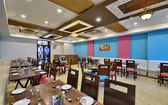 OYO 7011 Shri Nakshatra Excellency