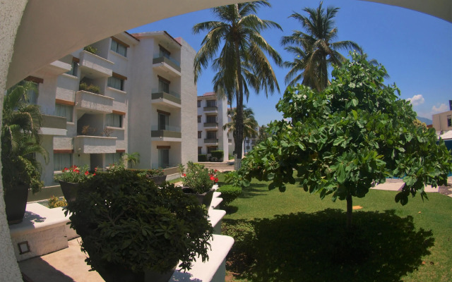 Suites Las Palmas Hotel & Villas