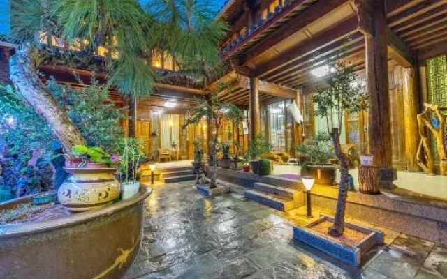 Lijiang Shuhe Snail Inn