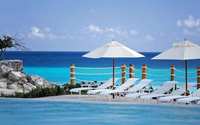 State of the Art beach front Condo