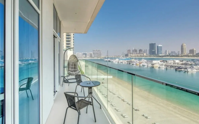Luxury Beach Front Apartment