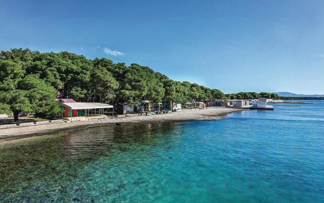 Stunning Home in Jadrija With Wifi and 2 Bedrooms