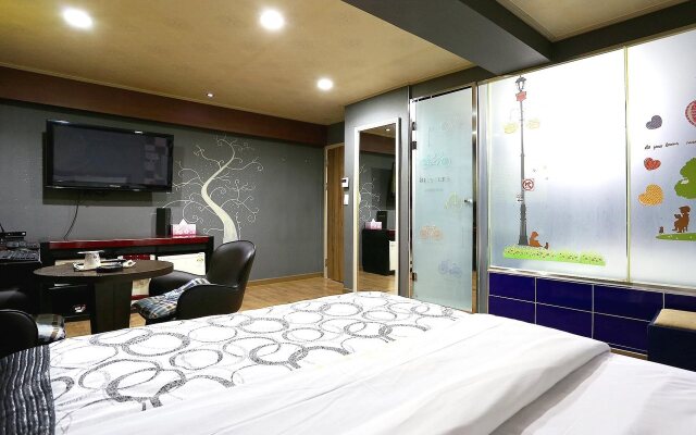 Shim Hotel