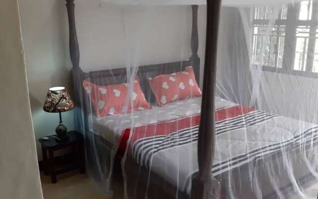 OKRA HOUSE Entebbe