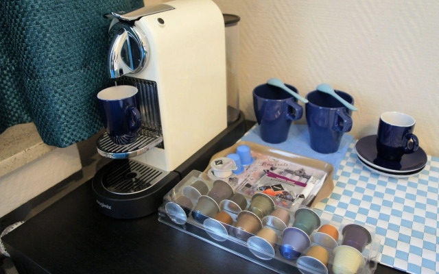 J and R Brussels City Apartment