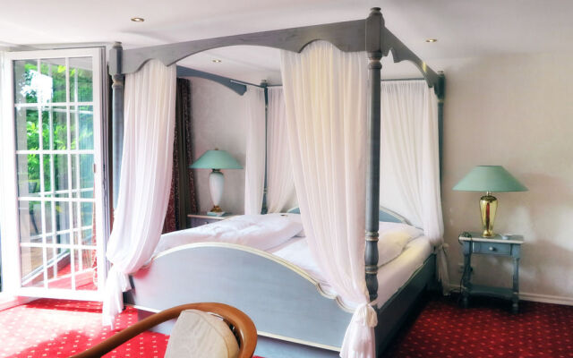Meinsbur Boutique Hotel