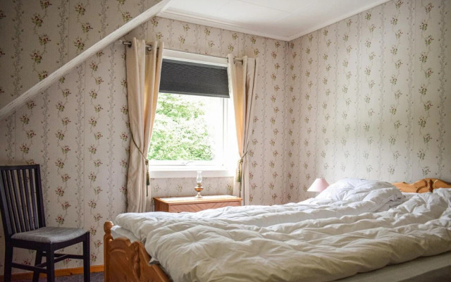 Amazing Home in Bjoa With 5 Bedrooms and Wifi