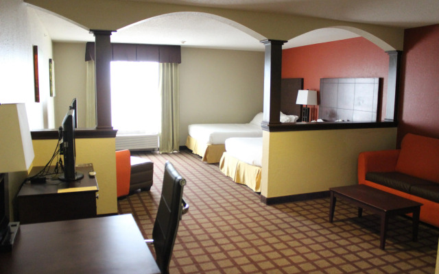 Holiday Inn Express Hotel & Suites Chicago-Algonquin by IHG