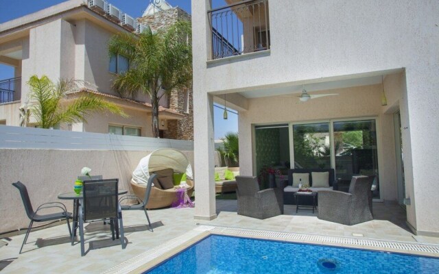 Beautiful Villa With Private Pool, Protaras Villa 1028