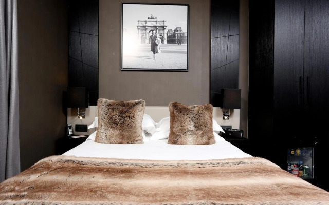 Hotel Elysées Paris
