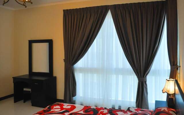 Golden Treasure Tower Family Apartment