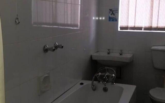 Ingwe Place Guest House