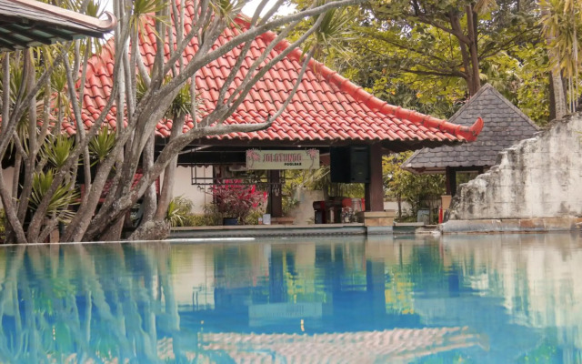 Lorin Dwangsa Solo Hotel