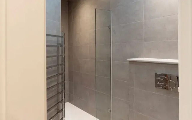 Stunning Central Windsor Town House