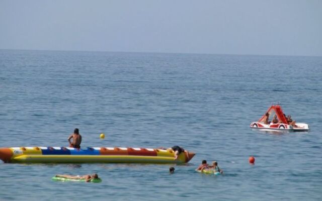 Eleni Beach Hotel