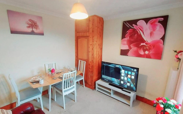 Garfield Villa-beautiful 4-bed House in Gillingham