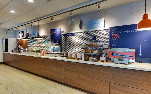 Holiday Inn Express & Suites Ithaca by IHG