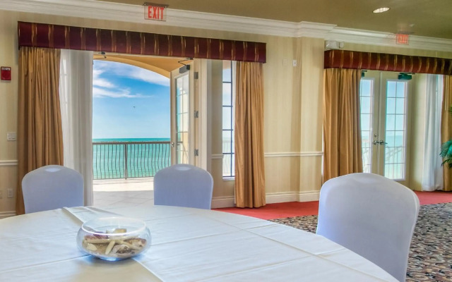 Holiday Inn & Suites Clearwater Beach by IHG
