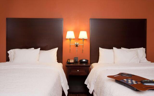 Hampton Inn & Suites Stamford